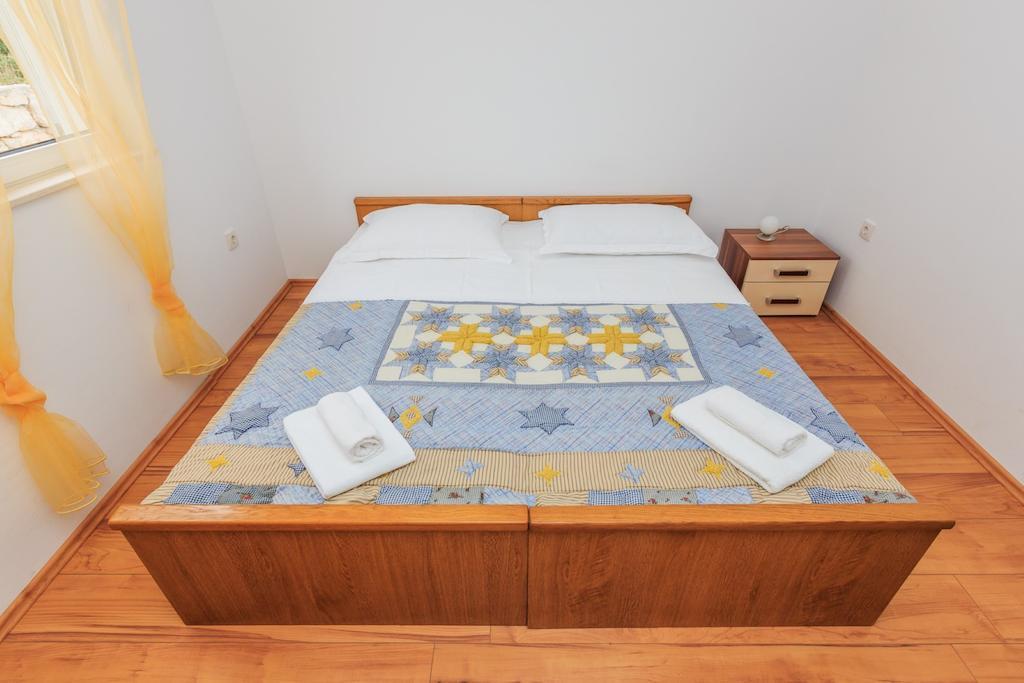 Apartments Rogulj 로고즈니차 객실 사진