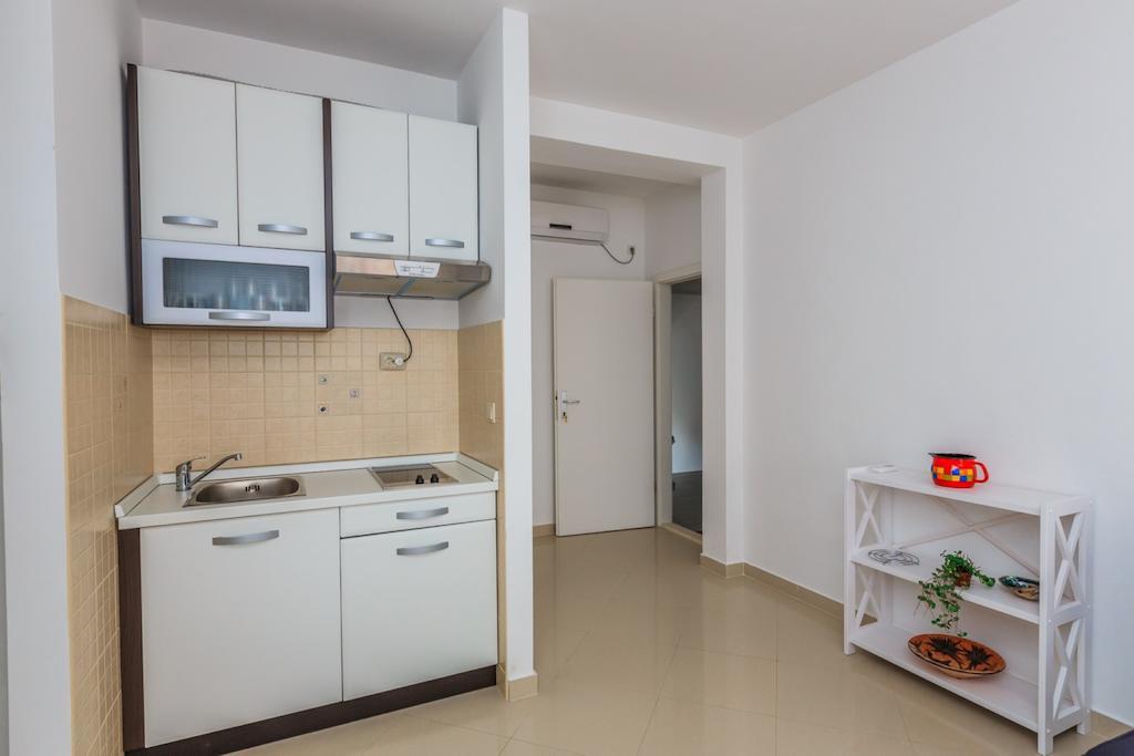 Apartments Rogulj 로고즈니차 객실 사진