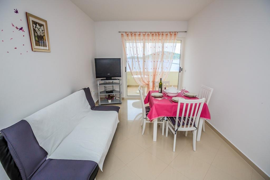 Apartments Rogulj 로고즈니차 객실 사진